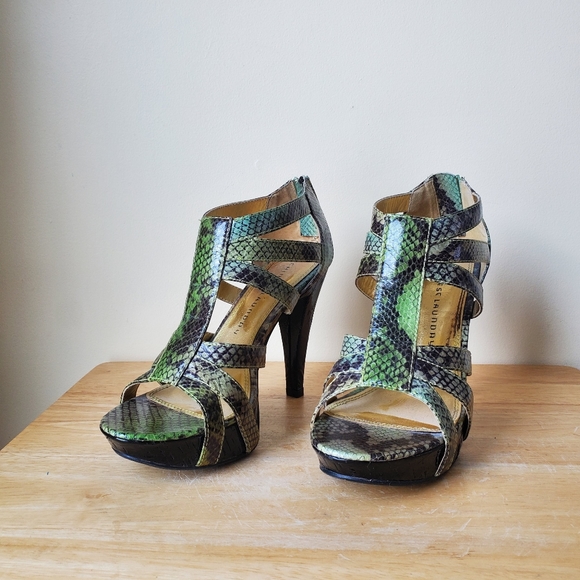 Chinese Laundry Snakeskin Heels - Picture 4 of 13